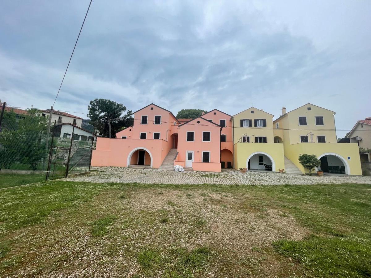 Appartement Accordi Lontani à Nerezine Extérieur photo